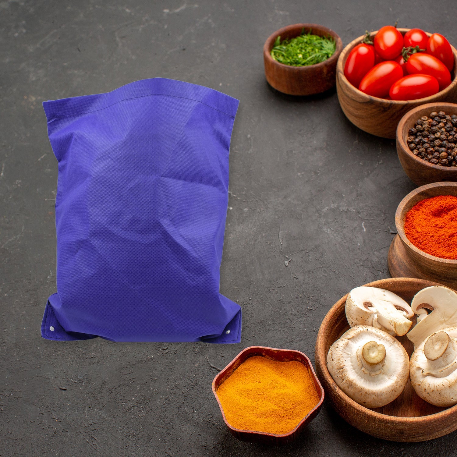 Small grocery bag without handle, reusable and portable. Small grocery bag without handle, reusable and portable.